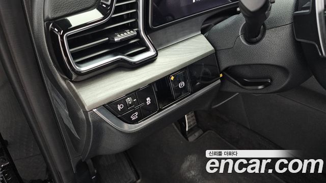 Kia Sportage (V) Gasoline 1.6 Turbo 4WD 30TH Edition 2024 — фото 17