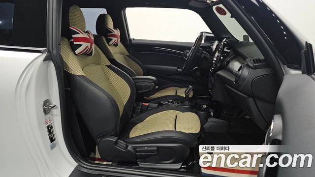 MINI Cooper Electric Resolute Edition 3rd 2024 — фото 10