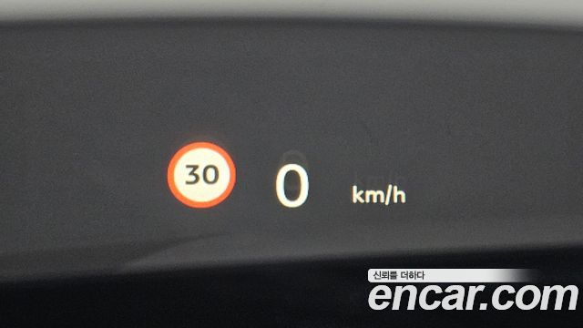 MINI Cooper Electric Resolute Edition 3rd 2024 — фото 17