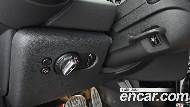 MINI Cooper Electric Resolute Edition 3rd 2024 — фото 19