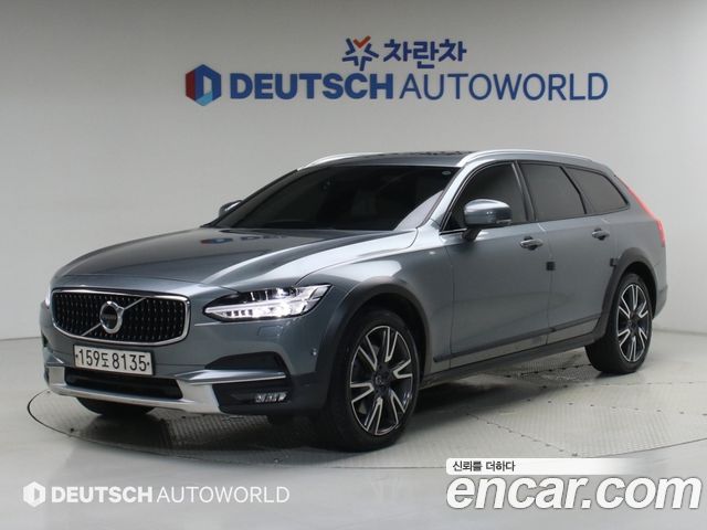 Volvo V90 Cross Country T5 Pro AWD 2020 — фото 1