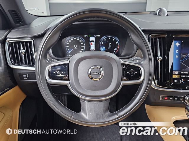 Volvo V90 Cross Country T5 Pro AWD 2020 — фото 17
