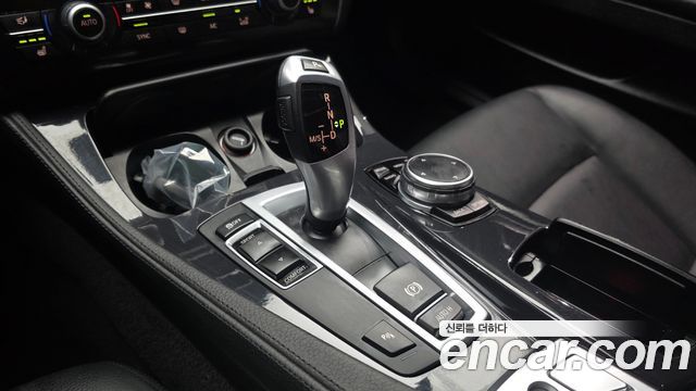 BMW 5 Series (F10) 520d 2015 — фото 9