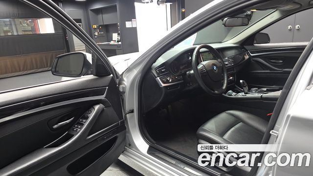 BMW 5 Series (F10) 520d 2015 — фото 10