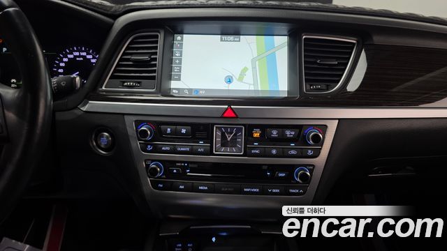 Genesis G80 3.8 GDI AWD Prestige 2018 — фото 16