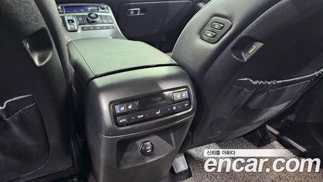 Hyundai Palisade Diesel 2.2 2WD Prestige 2021 — фото 31