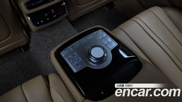 Genesis G80 (RG3) Gasoline 2.5 Turbo AWD 2026 — фото 19