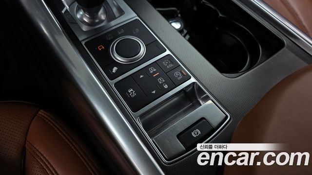 Land Rover Range Rover Sport (II) 3.0 SDV6 HSE Dynamic 2016 — фото 17