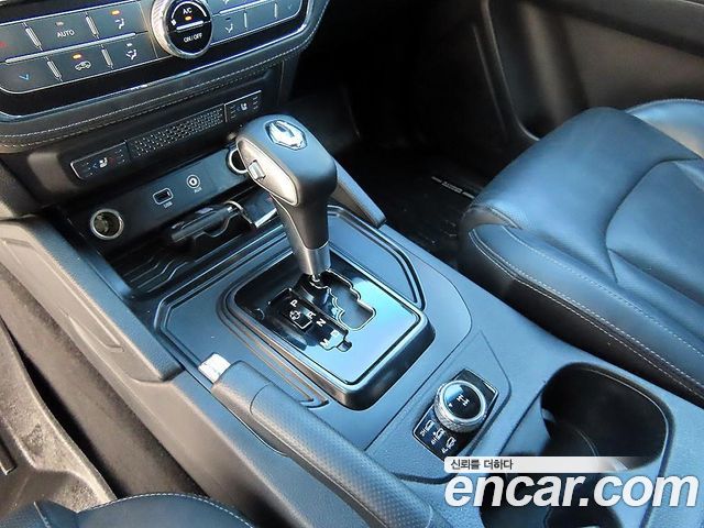 KG Mobility (SsangYong) Rexton Sports Khan Diesel 2.2 4WD Noblesse (5-Link) 2020 — фото 10