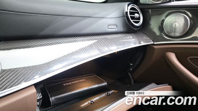 Mercedes-Benz E-Class (W213) E63 AMG 4MATIC+ 2019 — фото 31