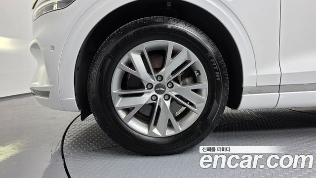 Genesis GV70 2.5T Gasoline 2WD 2023 — фото 5