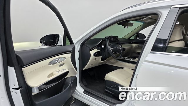 Genesis GV70 2.5T Gasoline 2WD 2023 — фото 10