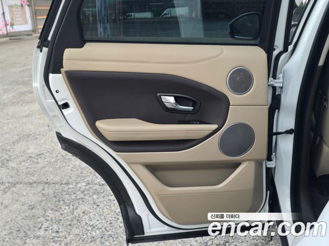Land Rover Range Rover Evoque 2.0 TD4 SE 2017 — фото 15