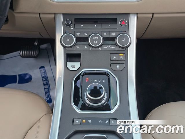 Land Rover Range Rover Evoque 2.0 TD4 SE 2017 — фото 18