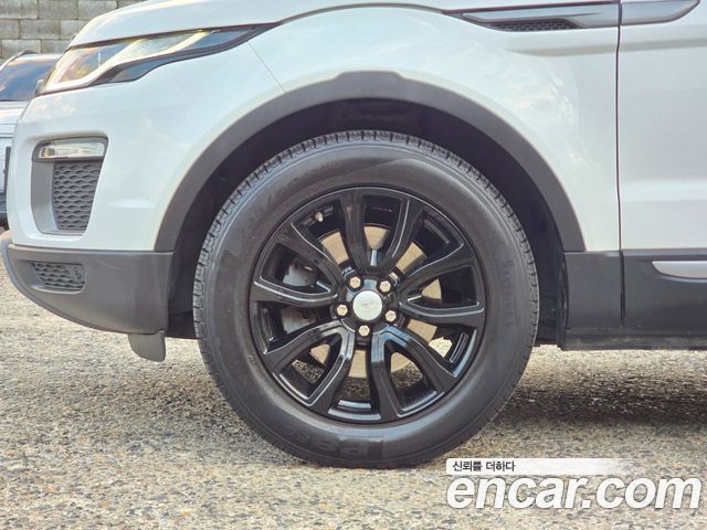 Land Rover Range Rover Evoque 2.0 TD4 SE 2017 — фото 23