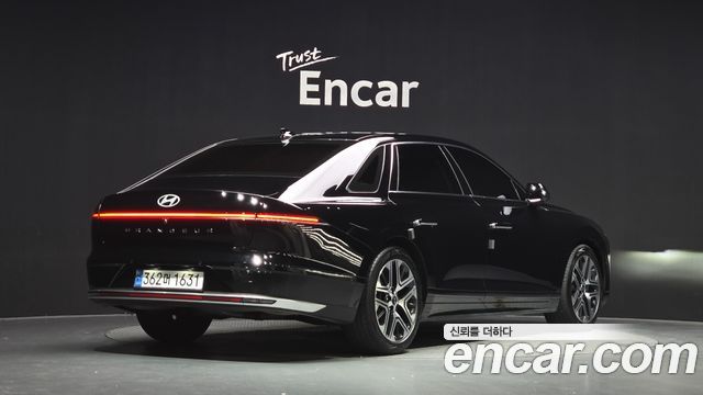 Hyundai Grandeur (GN7) 2,5 Gasoline 2WD Exclusive 2023 — фото 2