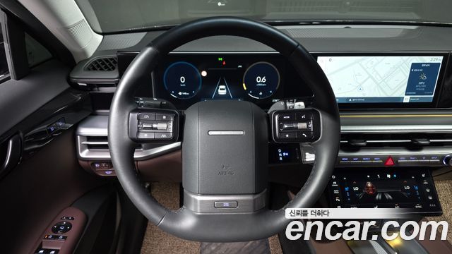 Hyundai Grandeur (GN7) 2,5 Gasoline 2WD Exclusive 2023 — фото 17