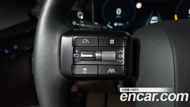 Hyundai Grandeur (GN7) 2,5 Gasoline 2WD Exclusive 2023 — фото 23