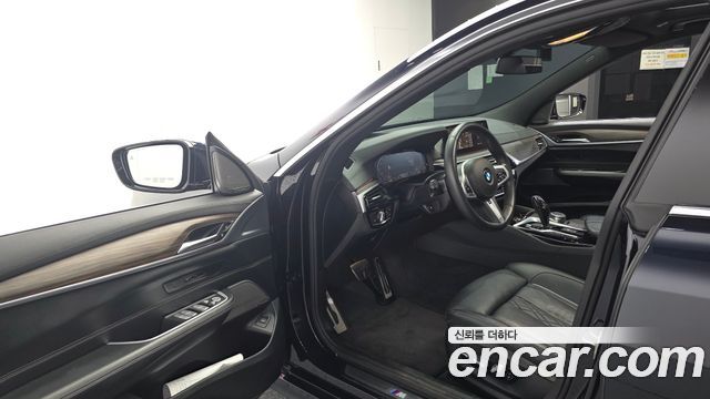 BMW 6 Series GT (G32) 640i xDrive M Sport 2020 — фото 10