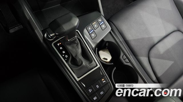 Kia Sportage (V) Gasoline 1.6 Turbo 2WD Prestige 2025 — фото 9