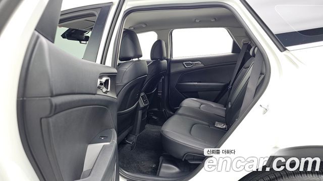 Kia Sportage (V) Gasoline 1.6 Turbo 2WD Prestige 2025 — фото 16