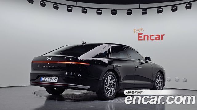 Hyundai Grandeur (GN7) 3.5 LPG 2WD Premium 2023 — фото 2