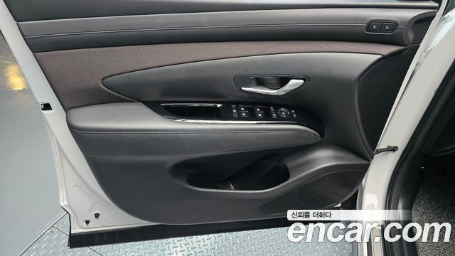 Hyundai Tucson Hybrid (NX4) HEV 1.6 2WD Inspiration 2024 — фото 24