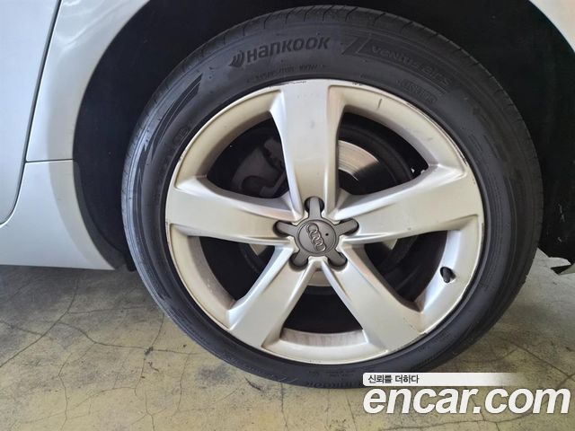 Audi A6 2.0 TDI Dynamic C7 2013 — фото 23