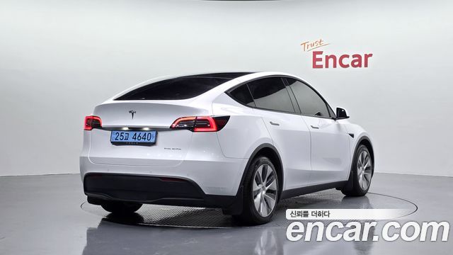 Tesla Model Y Long Range AWD 2021 — фото 2