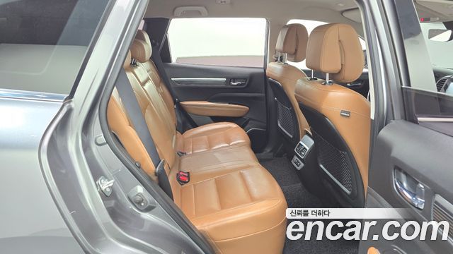 Renault Korea QM6 2.0 LPe RE Signature 2WD 2022 — фото 19