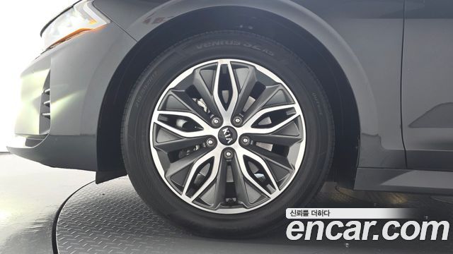 Kia K5 Hybrid (III) Signature 2020 — фото 5