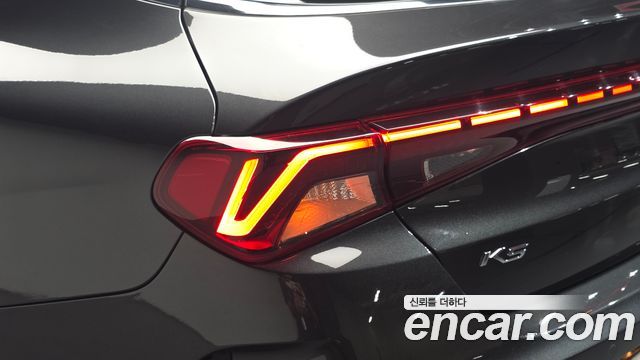 Kia K5 Hybrid (III) Signature 2020 — фото 23