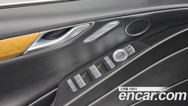 Genesis G80 (RG3) Gasoline 2.5 Turbo 2WD 2022 — фото 35