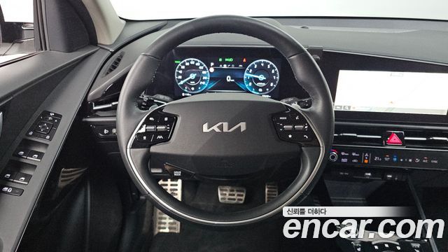 Kia Niro Signature 2022 — фото 13
