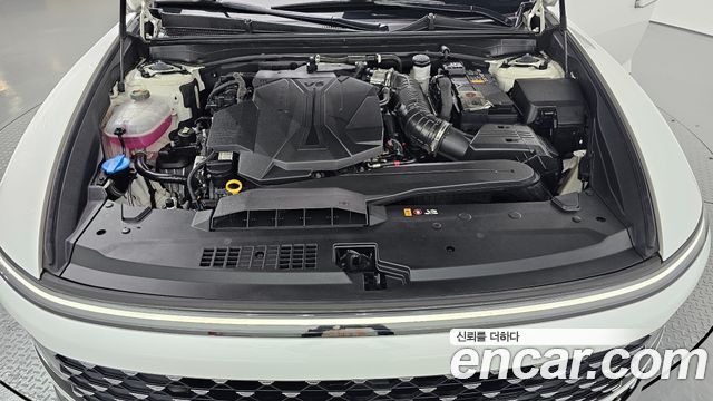 Hyundai Grandeur (GN7) 3.5 LPG 2WD Premium 2023 — фото 6