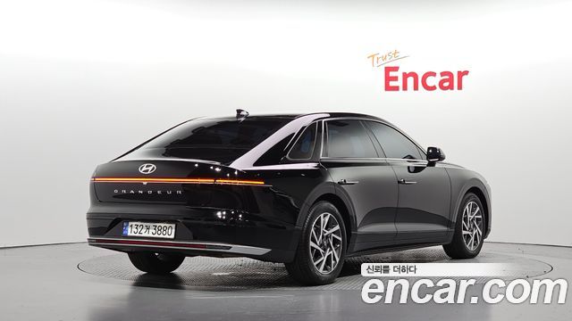 Hyundai Grandeur (GN7) 3.5 LPG 2WD Premium 2023 — фото 2