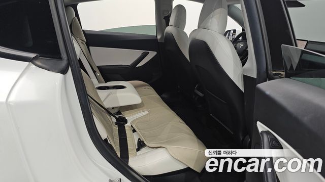 Tesla Model Y Long Range AWD 2021 — фото 26