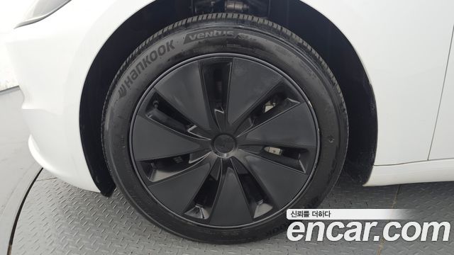 Tesla Model 3 Long Range AWD 2024 — фото 5