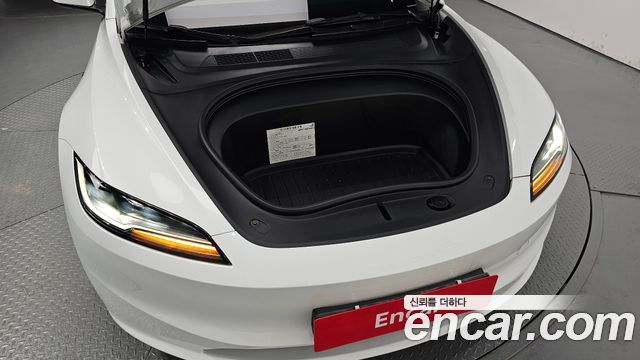 Tesla Model 3 Long Range AWD 2024 — фото 6