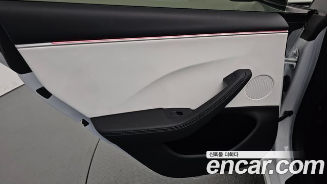 Tesla Model 3 Long Range AWD 2024 — фото 25