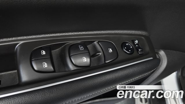Renault Korea QM6 2.0 LPe RE Signature 2WD 2020 — фото 27