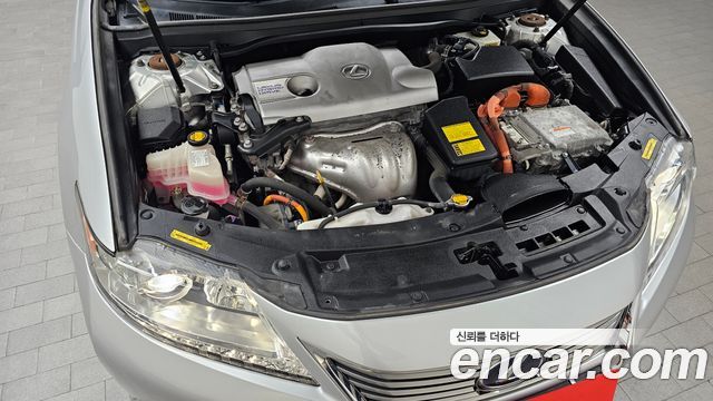 Lexus ES300h Executive XV60 2013 — фото 6