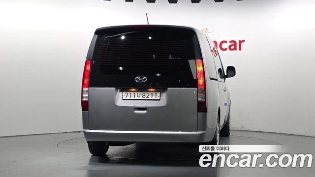 Hyundai Staria Tourer 11-Seater Modern 2022 — фото 4