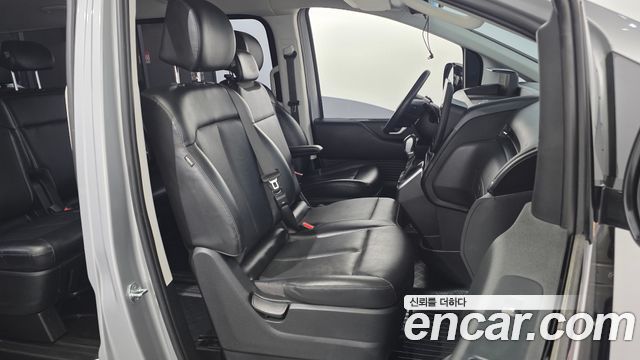 Hyundai Staria Tourer 11-Seater Modern 2022 — фото 26