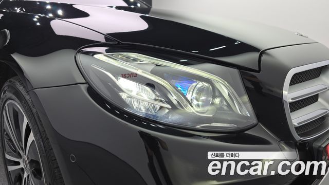 Mercedes-Benz E-Class (W213) E220d Avantgarde 2020 — фото 22