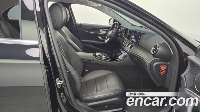 Mercedes-Benz E-Class (W213) E220d Avantgarde 2020 — фото 26