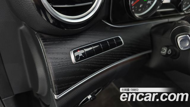 Mercedes-Benz E-Class (W213) E220d Avantgarde 2020 — фото 28