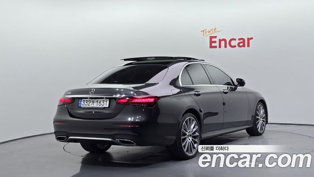 Mercedes-Benz E-Class (W213) E350 4MATIC AMG Line 2022 — фото 2