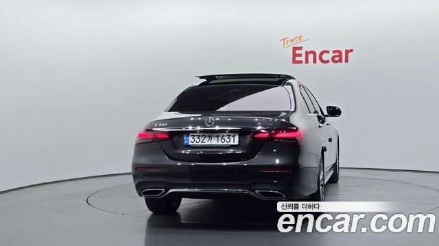 Mercedes-Benz E-Class (W213) E350 4MATIC AMG Line 2022 — фото 4