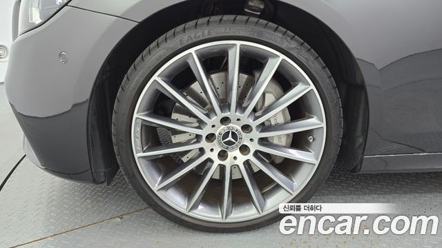Mercedes-Benz E-Class (W213) E350 4MATIC AMG Line 2022 — фото 5